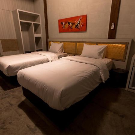 Kampung Lawasan Heritage Cottage Maguwo Екстериор снимка