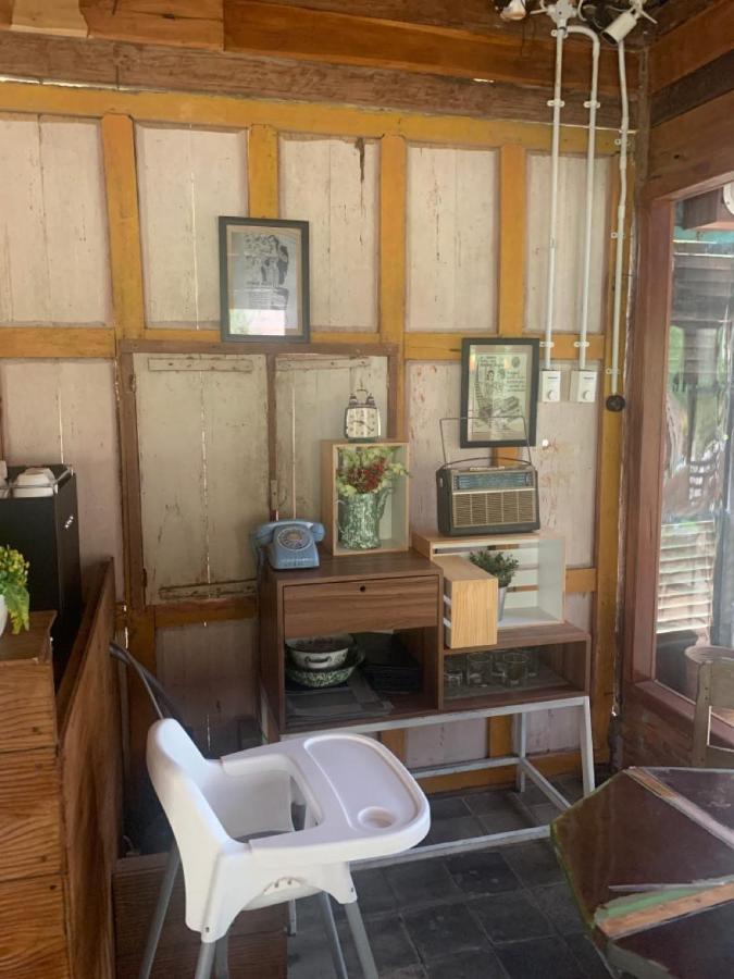 Kampung Lawasan Heritage Cottage Maguwo Екстериор снимка