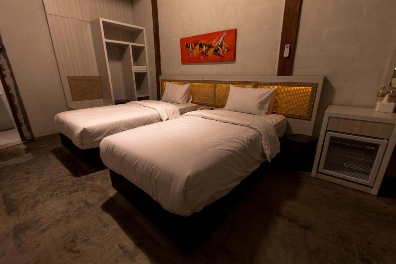 Kampung Lawasan Heritage Cottage Maguwo Екстериор снимка