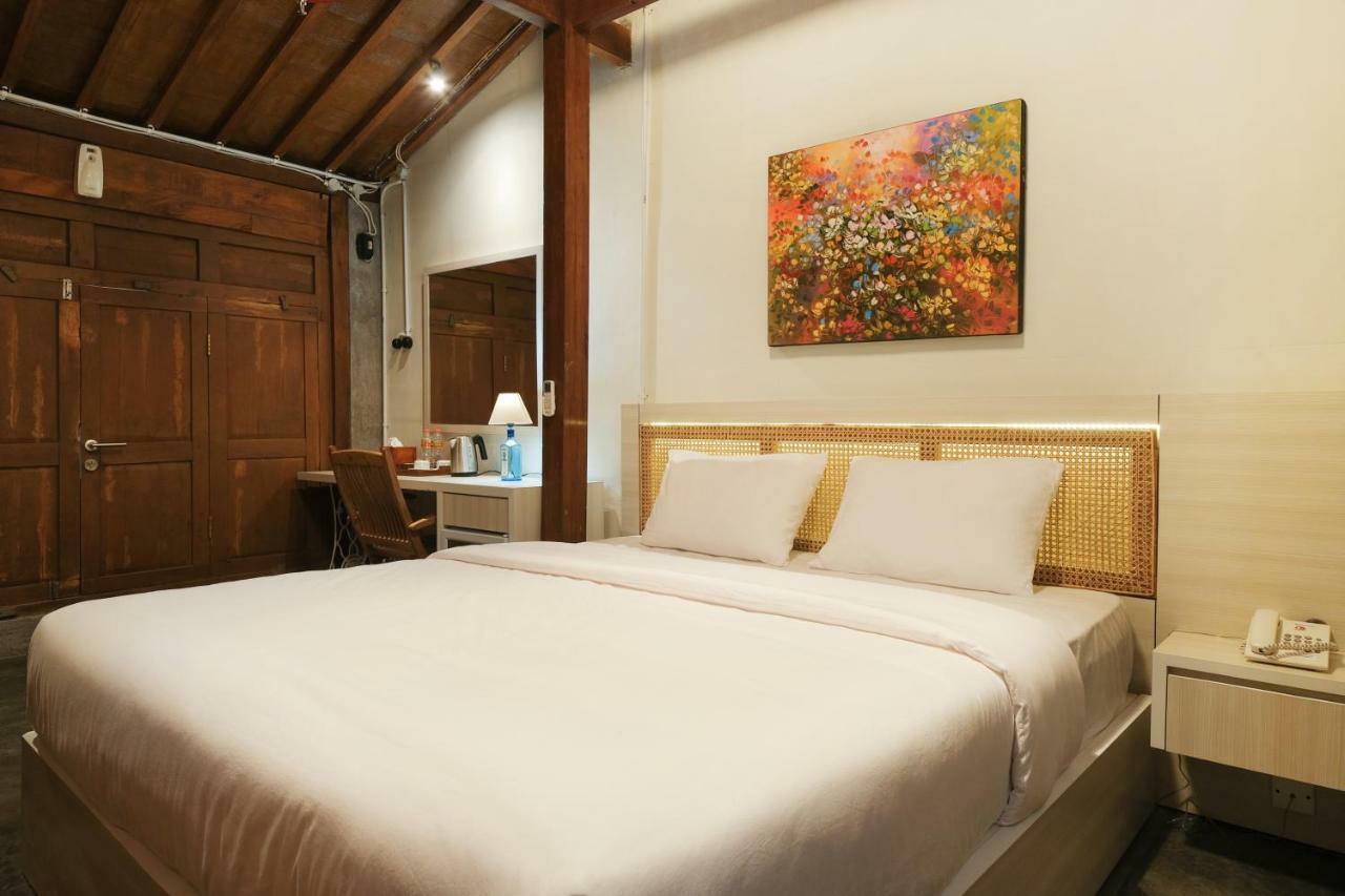Kampung Lawasan Heritage Cottage Maguwo Екстериор снимка