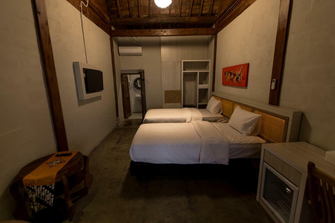 Kampung Lawasan Heritage Cottage Maguwo Екстериор снимка